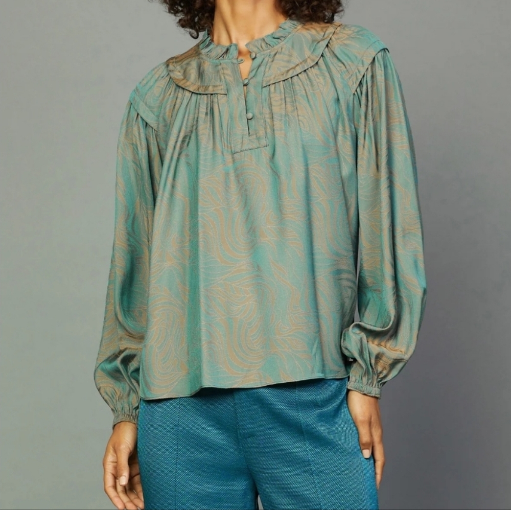 Current Air Swirl Motif Blouse Medium Modest